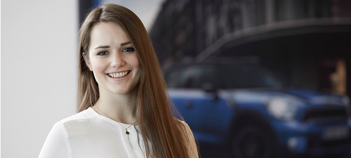 Angelique Wagner, ehemalige Trainee Risikomanagement. Angelique Wagner, ehemalige Trainee Risikomanagement.